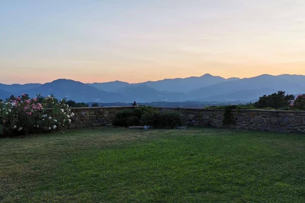 Appartamento La Mimosa Monti di Licciana Nardi Экстерьер фото